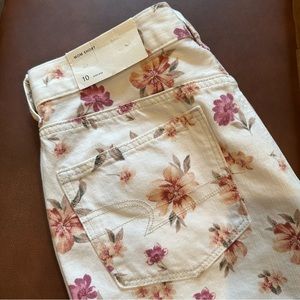 American Eagle Mom Shorts